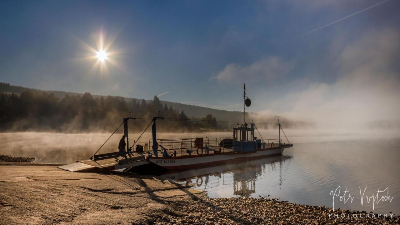 Apartmán na Lipně Frymburk Esterno foto